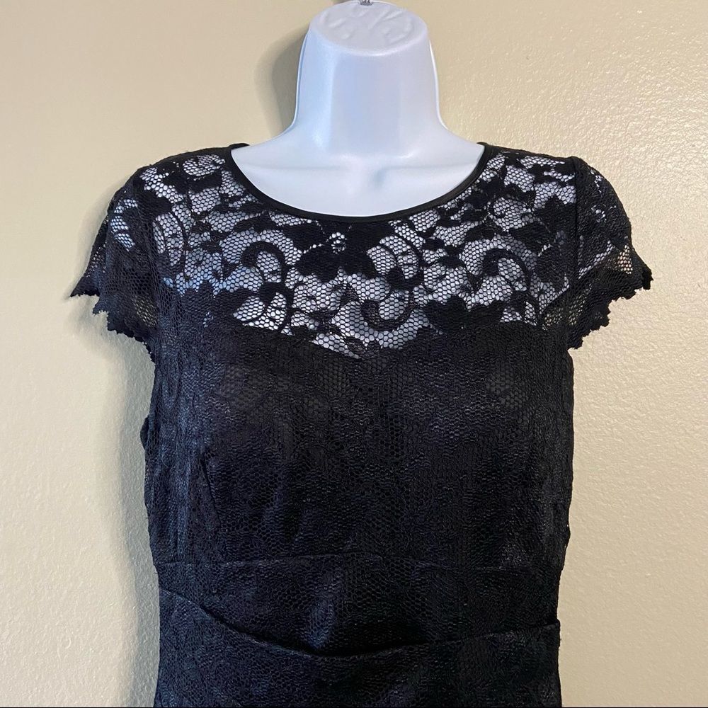 ELIZA J Lace Round Neck Cap Sleeve‎ Sheath Dress - Picture 2 of 14